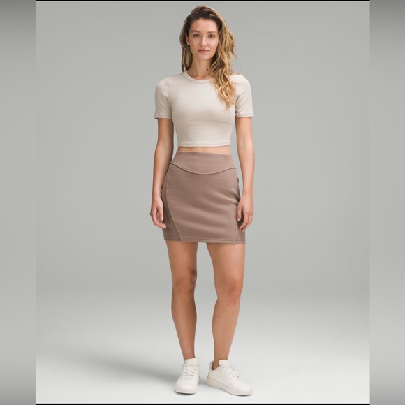 NWT Lululemon Scuba High Rise Mini Skirt Sz L - Picture 3 of 5